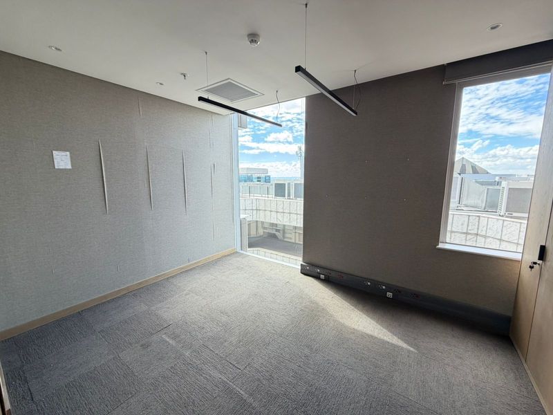 Premium Fitted Office To Let – 552 sqm | 7th Floor | 90 Grayston Drive, Sandton - Photo 9