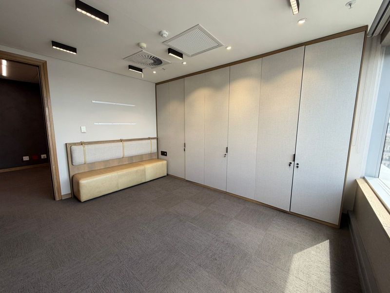 Premium Fitted Office To Let – 552 sqm | 7th Floor | 90 Grayston Drive, Sandton - Photo 6
