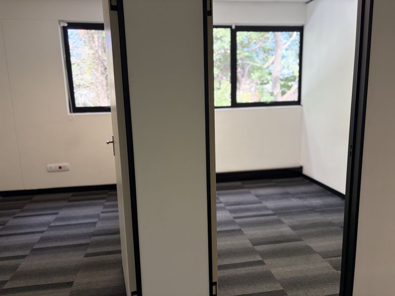 Office Suite to rent in secure  complex in Hyde Park - Photo 9