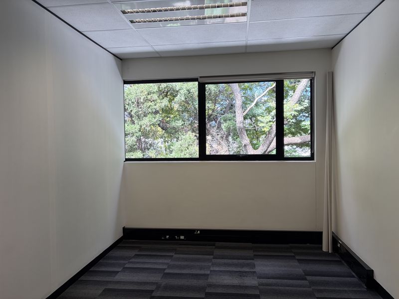 Office Suite to rent in secure  complex in Hyde Park - Photo 7