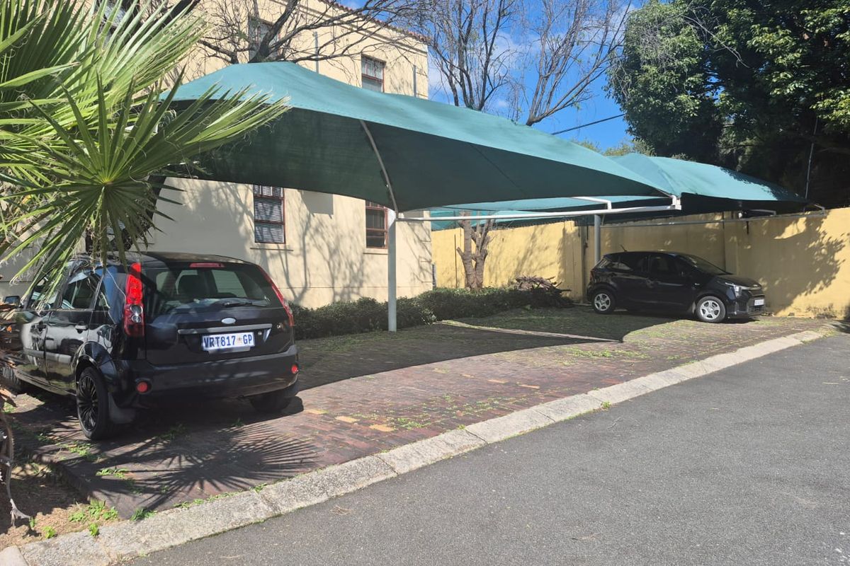Stand-alone office building for sale in business park, Midrand - Photo 3