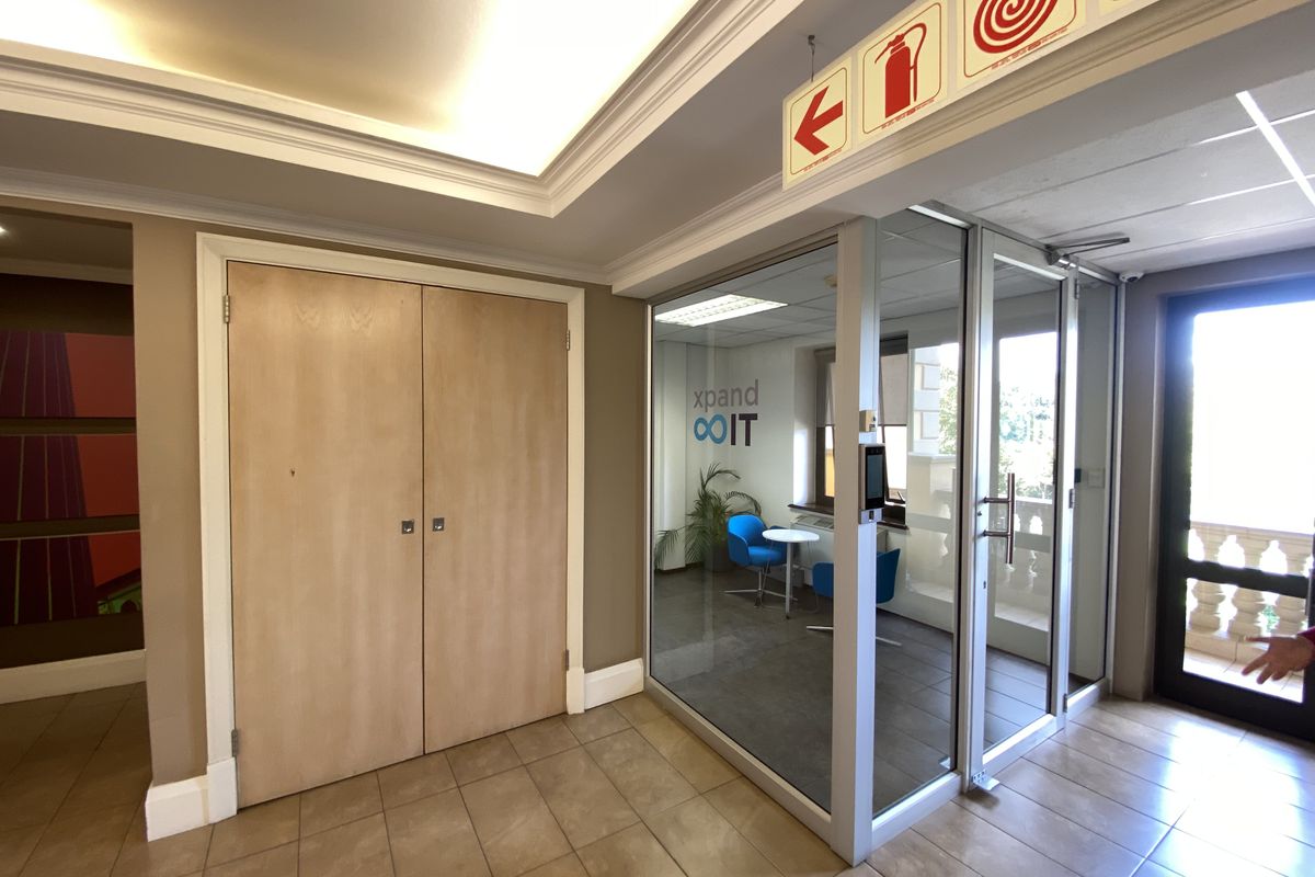 275m2 Suite to Let in Fourways - Photo 3