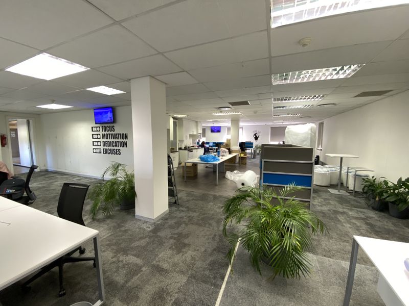 275m2 Suite to Let in Fourways - Photo 5