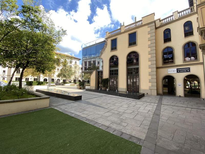 275m2 Suite to Let in Fourways - Photo 2