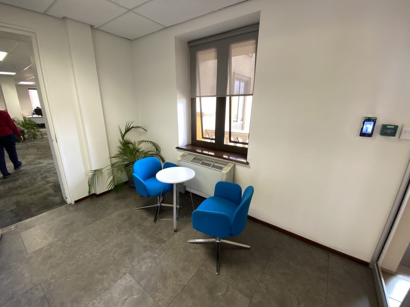 275m2 Suite to Let in Fourways - Photo 4