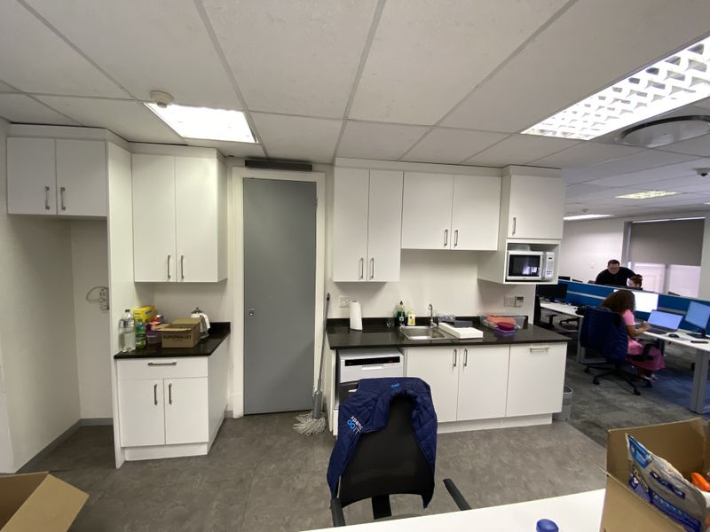 275m2 Suite to Let in Fourways - Photo 10