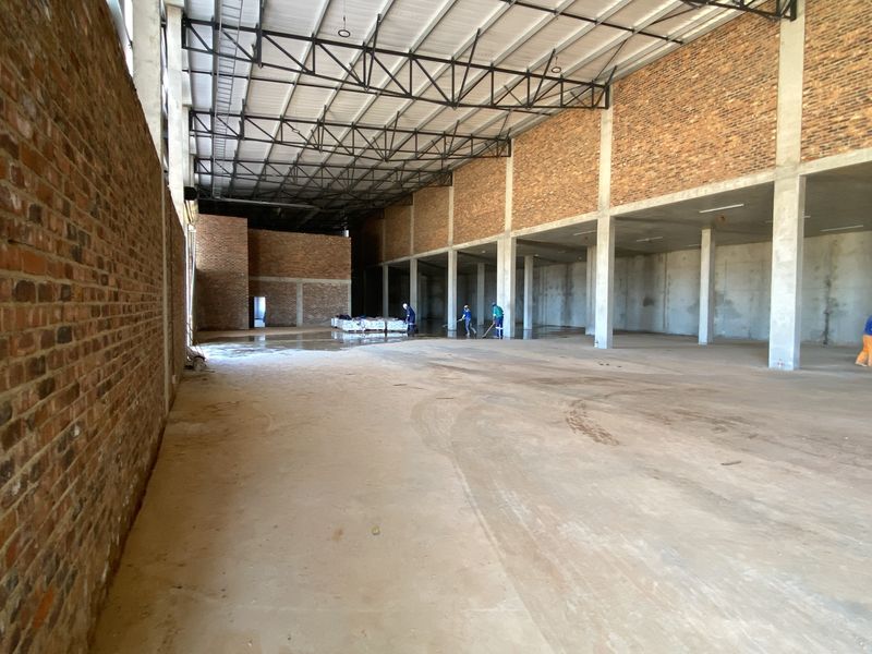 2036m2 Warehouse Nearing Completion - to Let in Lanseria - Photo 8
