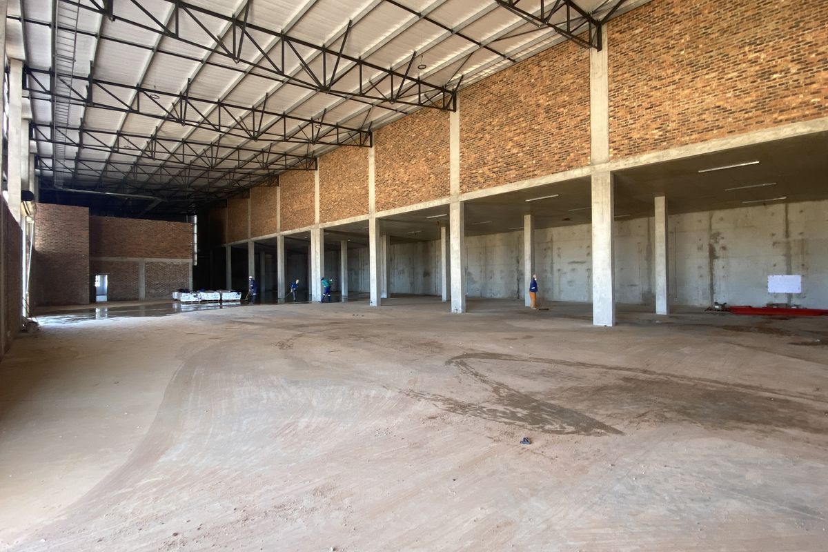 2036m2 Warehouse Nearing Completion - to Let in Lanseria - Photo 5