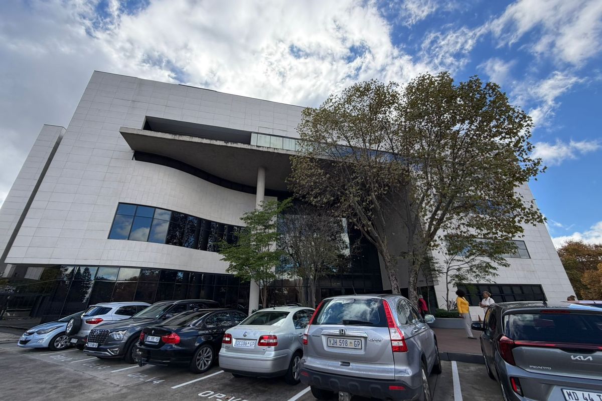 Prime Ground Floor Office Space To Let | 25 Wellington Road, Parktown - Photo 3