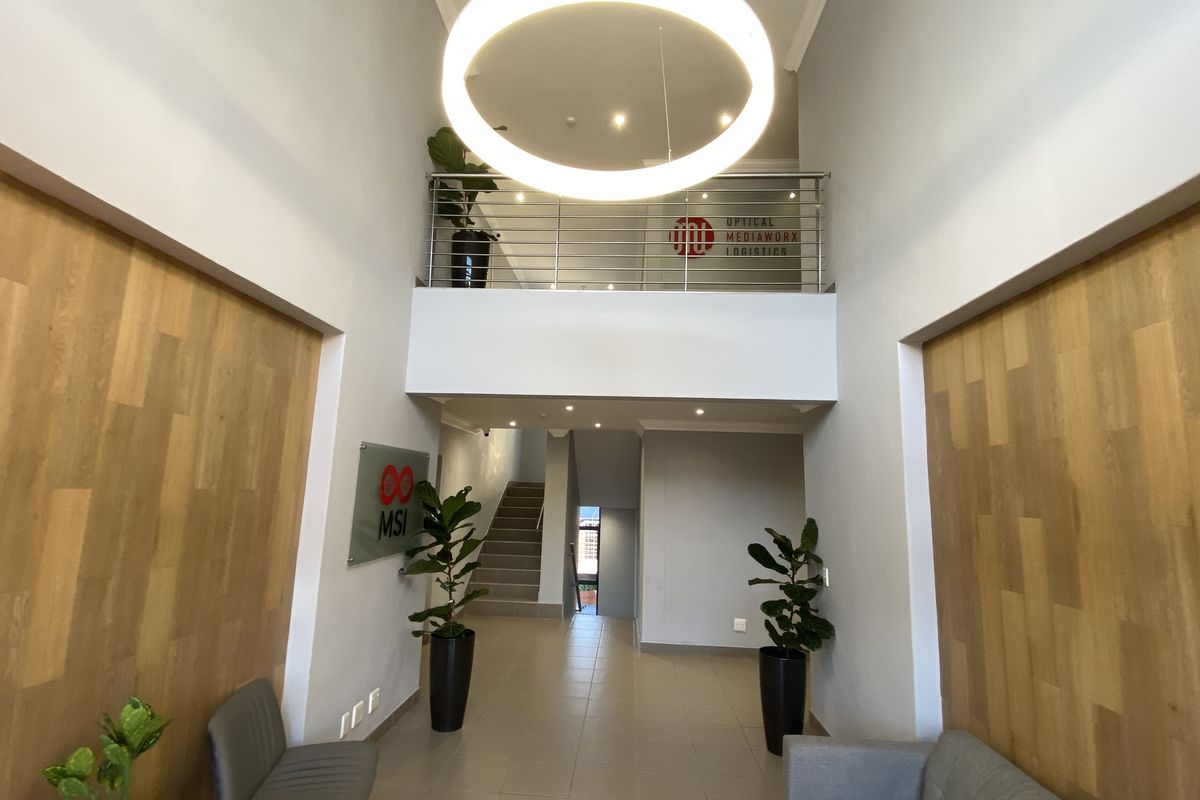262m2 A-Grade Suite to Let in Fourways - Photo 5