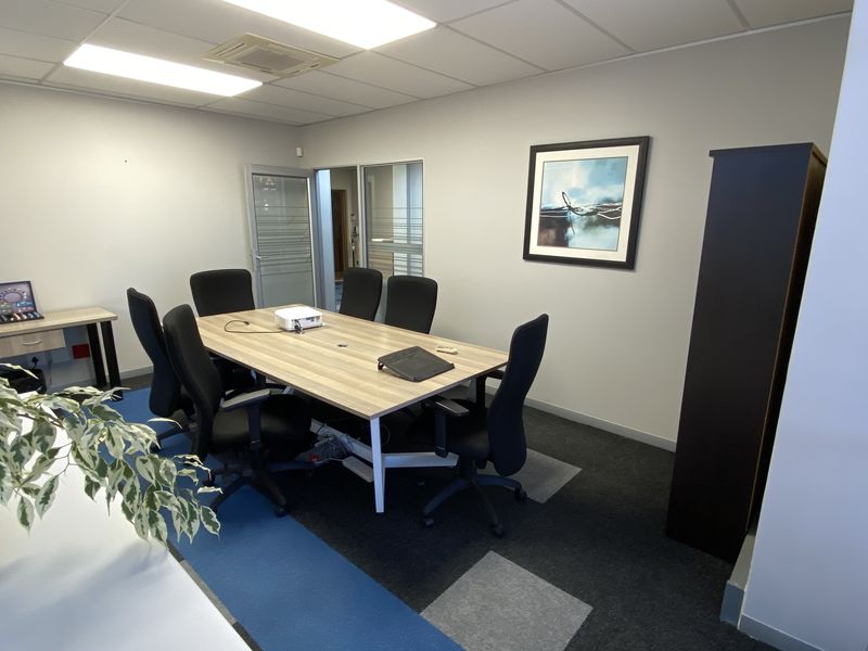 262m2 A-Grade Suite to Let in Fourways - Photo 9