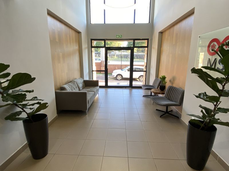 262m2 A-Grade Suite to Let in Fourways - Photo 6