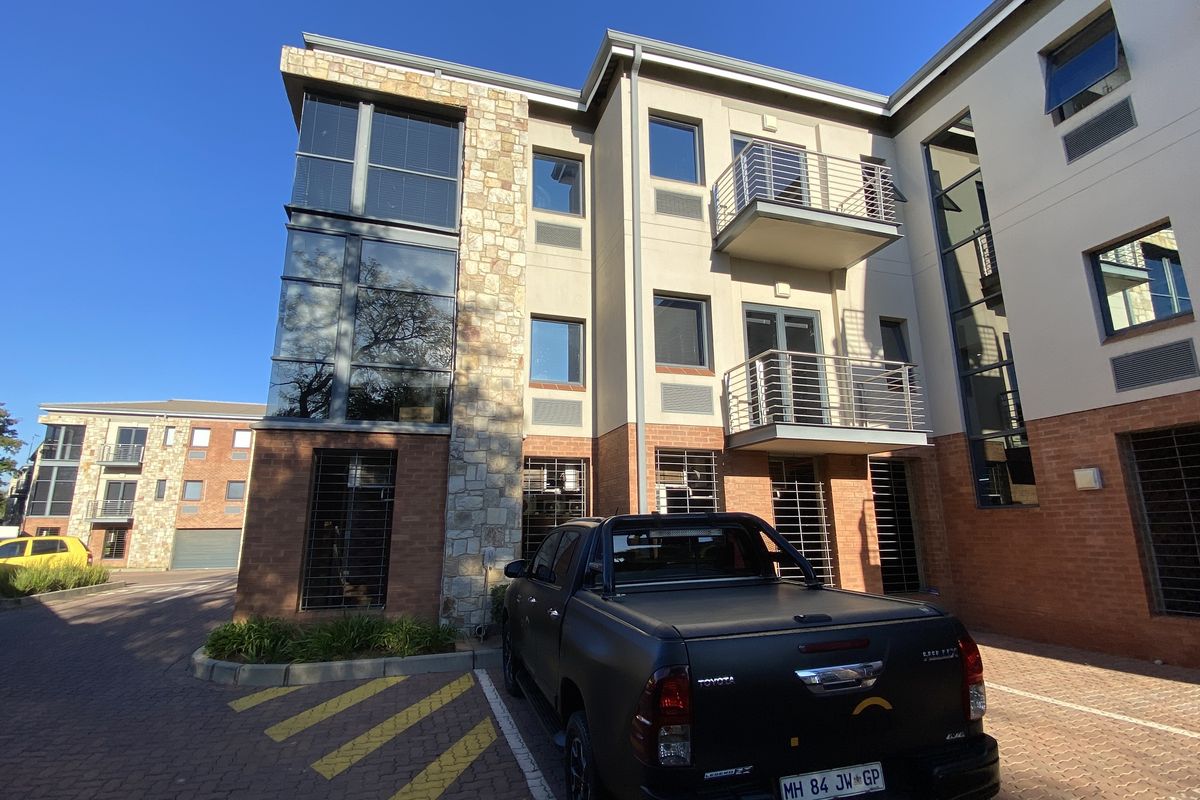 262m2 A-Grade Suite to Let in Fourways - Photo 4