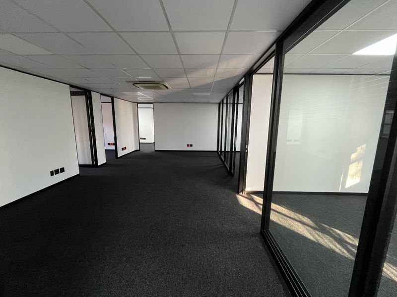 Modern Refurbished Office Space  Move in Ready - Photo 7