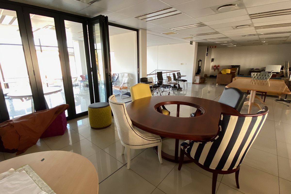 954m2 Warehouse With Showroom For Sale in North Riding - Photo 5