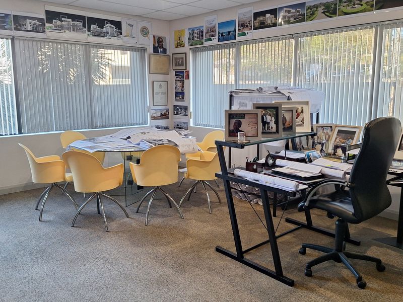 161sqm OFFICE FO SALE IN PAULSHOF - Photo 10