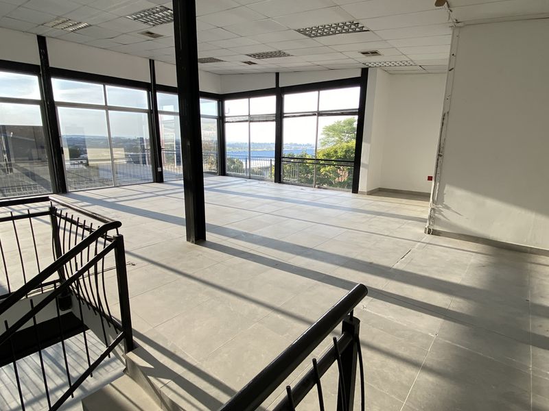 363m2 Multi-level Industrial Showroom to Let in North Riding - Photo 8