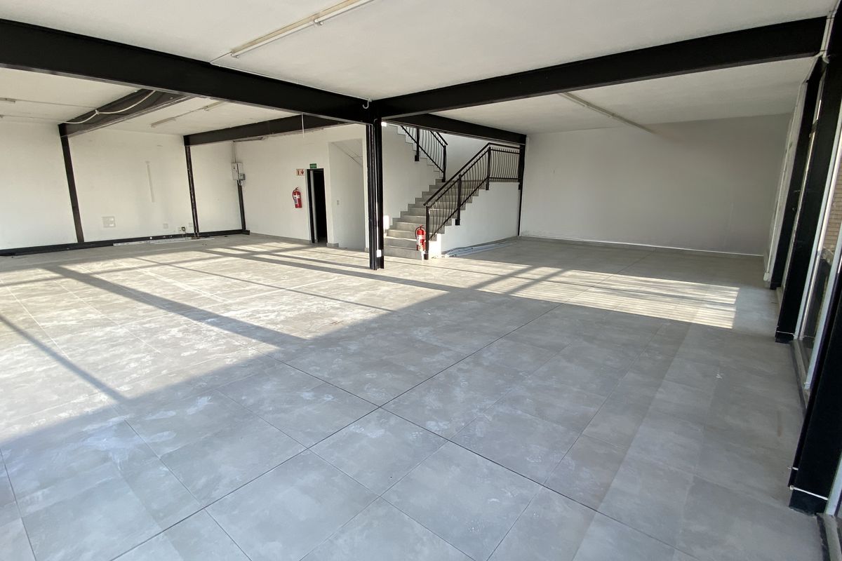 363m2 Multi-level Industrial Showroom to Let in North Riding - Photo 5
