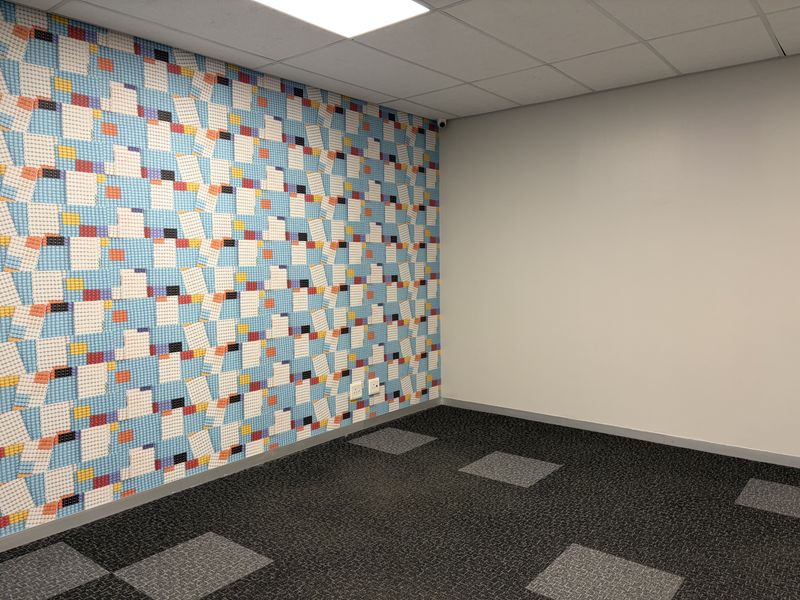 Attractive air-conditioned offices available to rent in Hyde Park - Photo 8