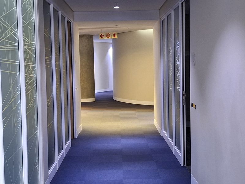 1,420m2 FULLY FITTED OFFICE TO LET IN SANDTON CBD - Photo 6
