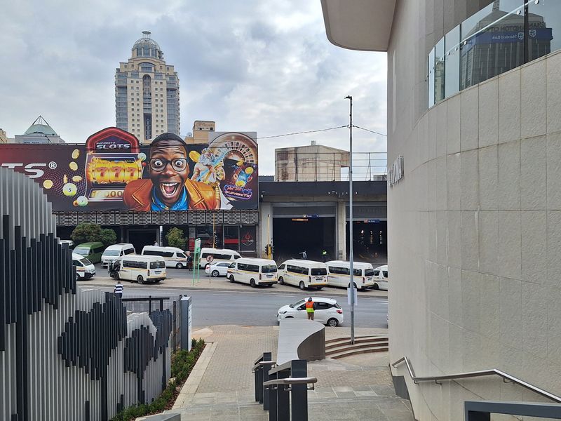 1,420m2 FULLY FITTED OFFICE TO LET IN SANDTON CBD - Photo 2