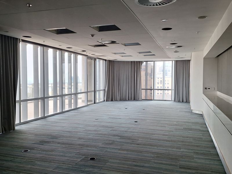 1,420m2 FULLY FITTED OFFICE TO LET IN SANDTON CBD - Photo 5