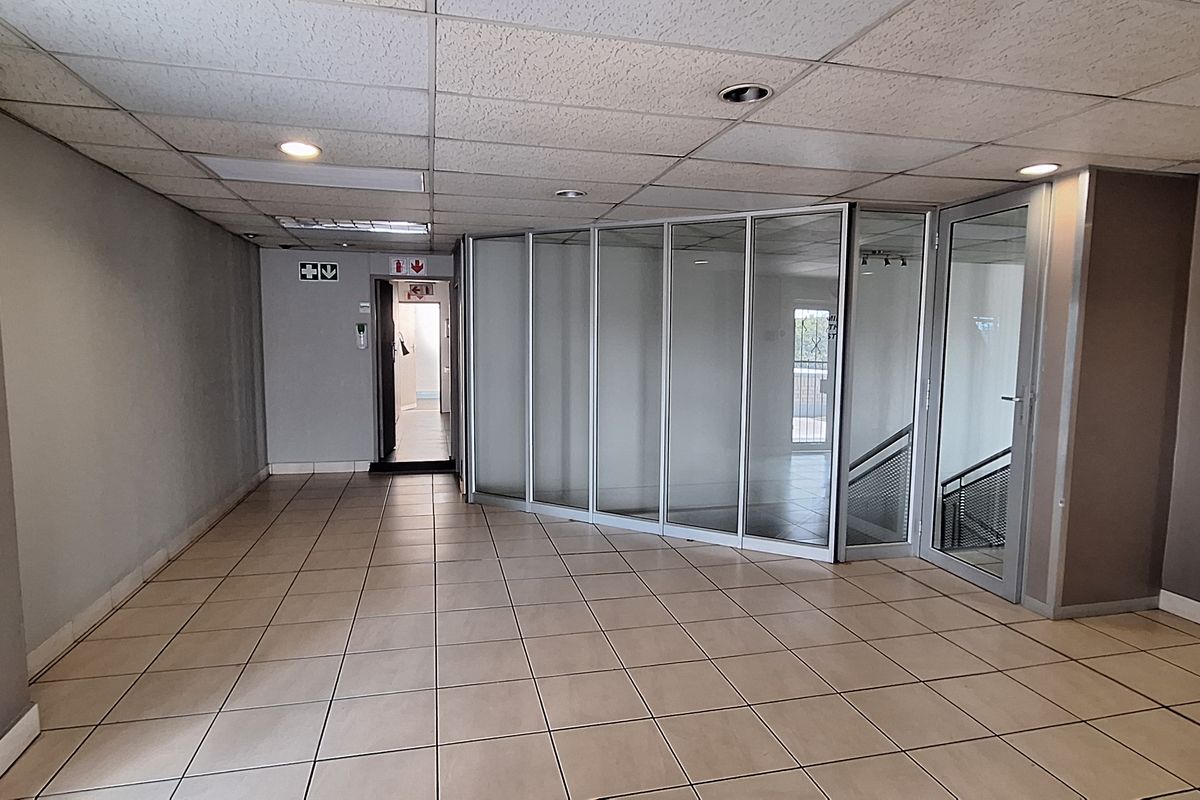 Entire Office block ideal for call centre close to N1 Highway - Photo 5