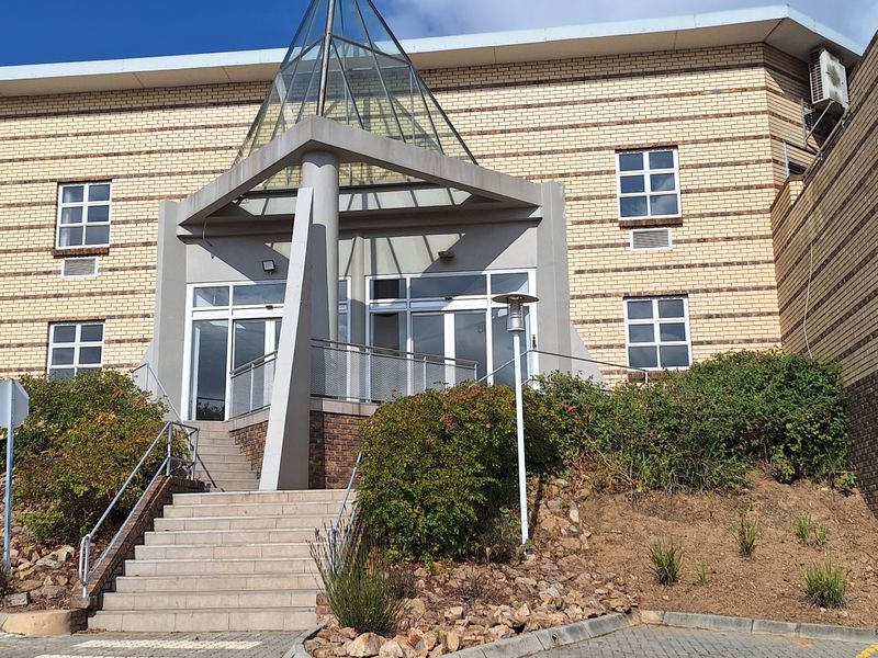 Entire Office block ideal for call centre close to N1 Highway - Photo 2