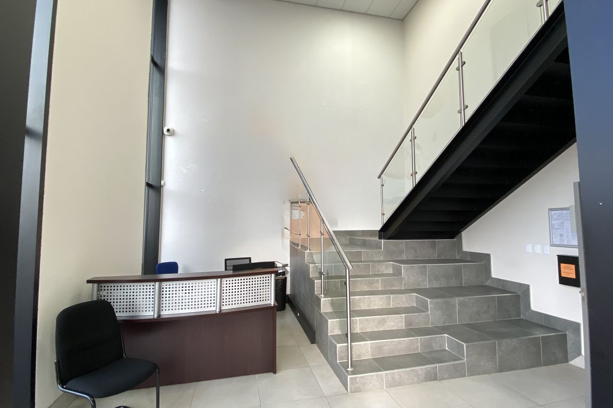 Warehouse Rental Monthly In Randburg - Photo 2