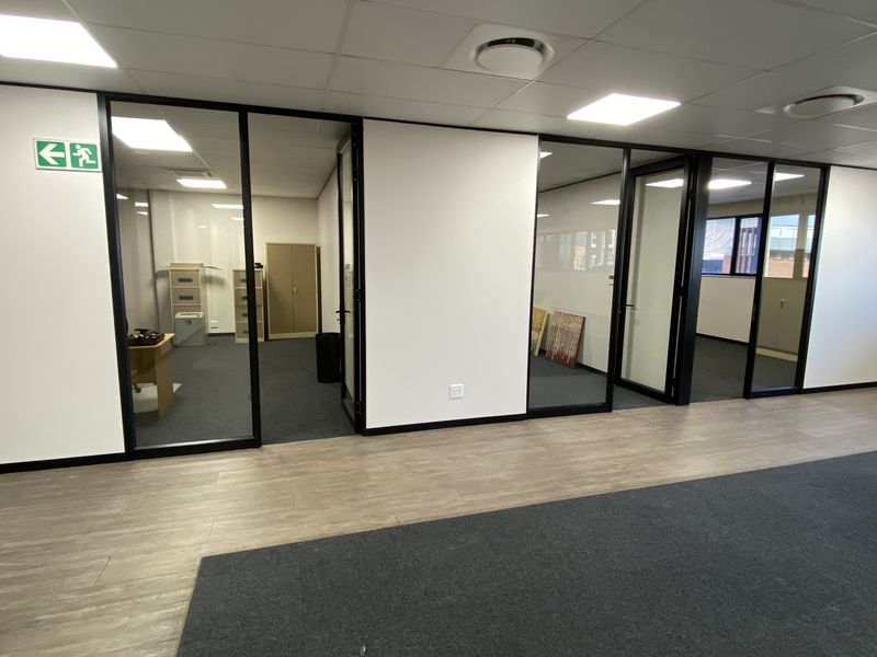 Warehouse Rental Monthly In Randburg - Photo 10