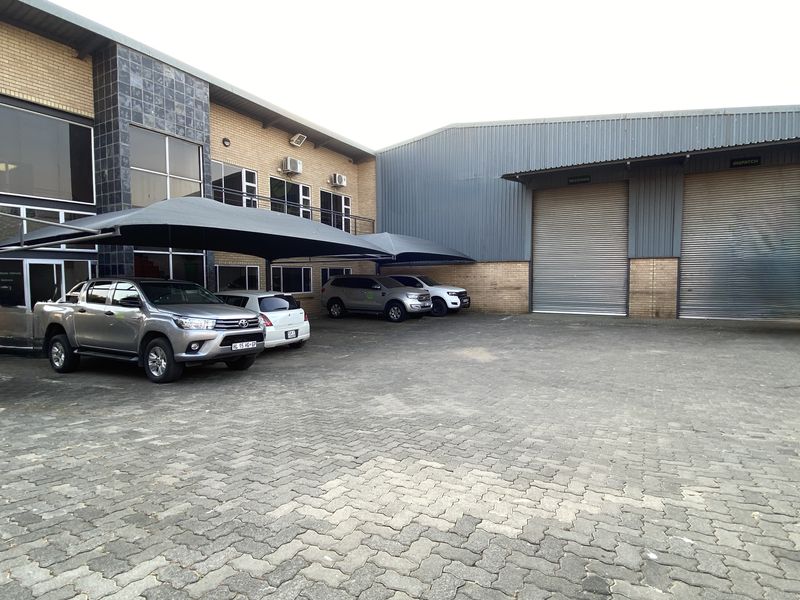 1034m2 Stand-Alone Warehouse to Let in North Riding - Photo 1
