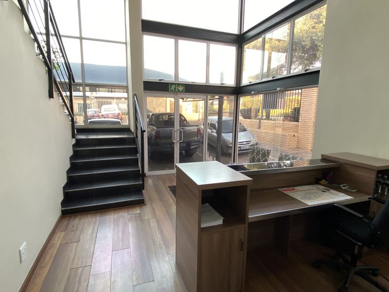 1034m2 Stand-Alone Warehouse to Let in North Riding - Photo 6