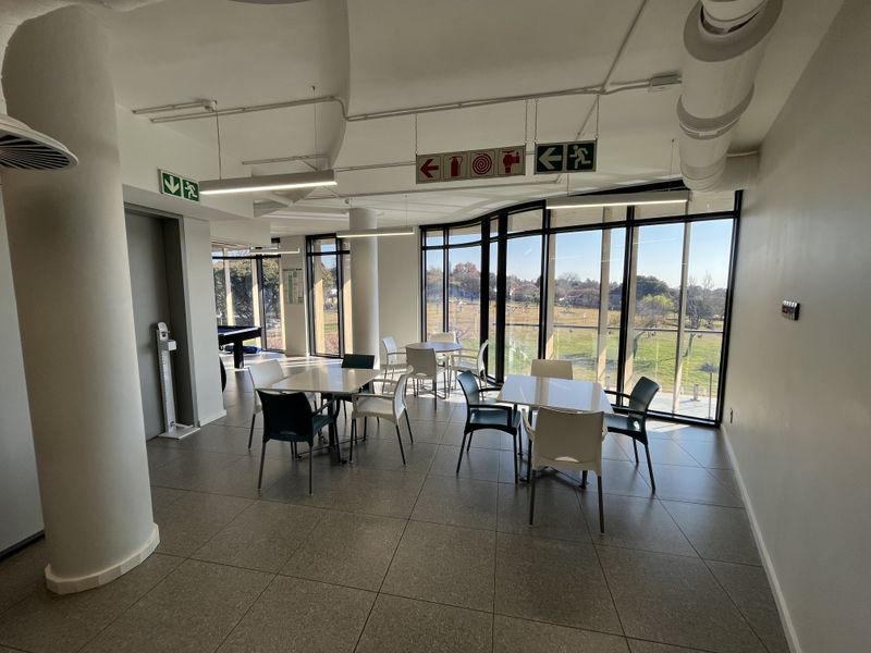 P-Grade Office available - Move in ready - Photo 10