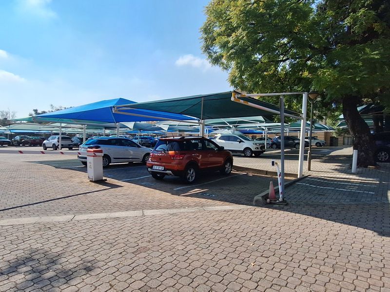 Secure Office Space with Flexible Layouts & Fibre Connectivity close to N1 Highway - Photo 10
