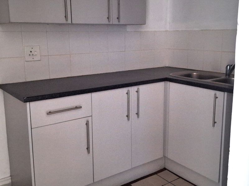 Secure Office Space with Flexible Layouts & Fibre Connectivity close to N1 Highway - Photo 9