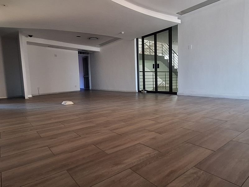 Sunninghill Commercial Rental - 4041sqm  - Entire Office Floor To Let in Secure Office Park - Photo 3