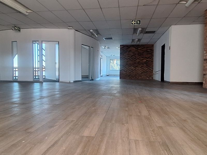 Sunninghill Commercial Rental - 4041sqm  - Entire Office Floor To Let in Secure Office Park - Photo 4
