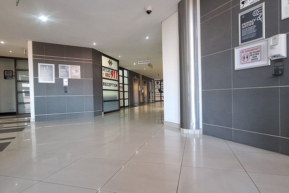 Sunninghill Commercial Rental - 4041sqm  - Entire Office Floor To Let in Secure Office Park - Photo 2