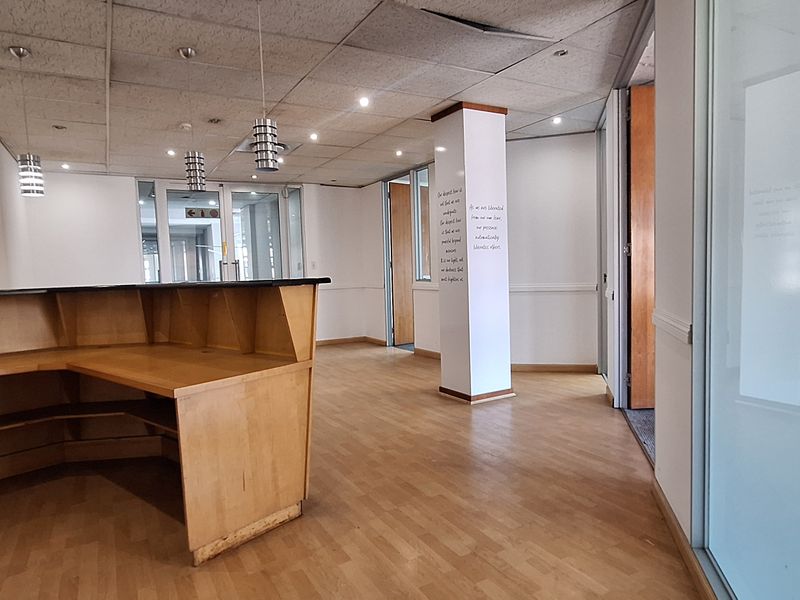 Sunninghill Commercial Rental in secure Business Park 1910SQM - Photo 4