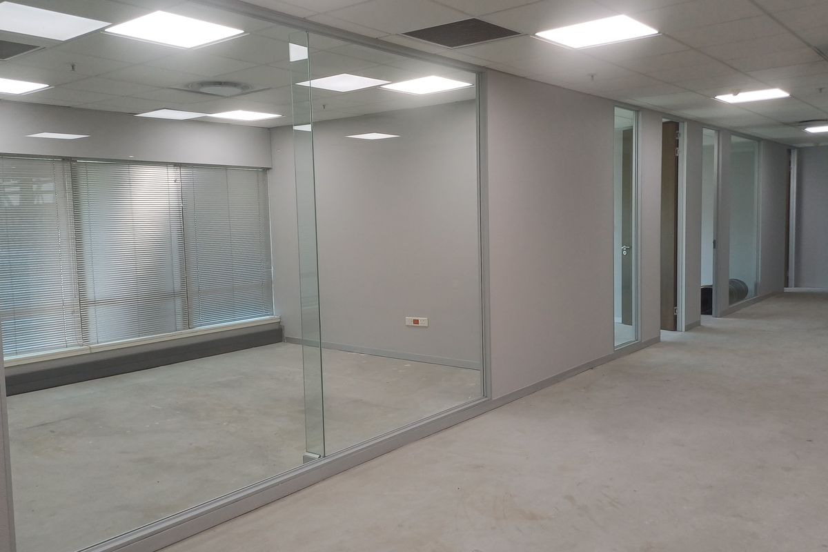 Premium Sandton Office Suite Opposite Sandton City with Generous Tenant Installation Allowance - Photo 5