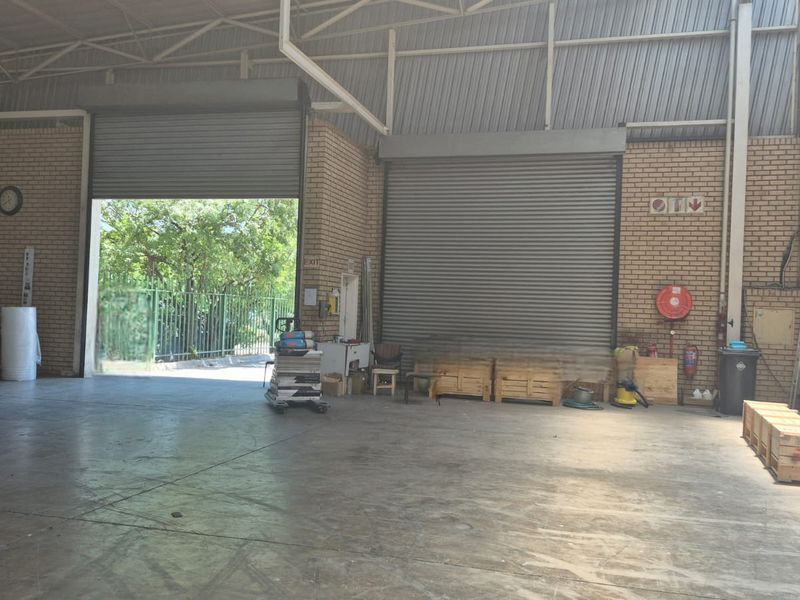 Warehouse & Offices To Let in Linbro Business Park, Sandton - Photo 7