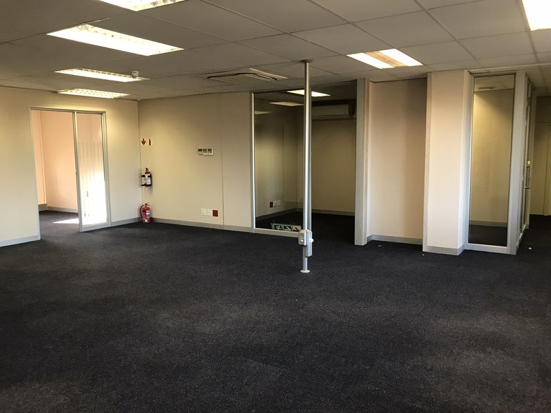 304m2 Suite Available to Let in Fourways - Photo 10