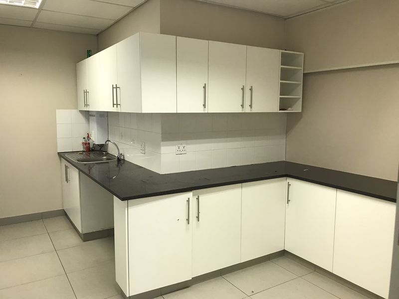 304m2 Suite Available to Let in Fourways - Photo 5