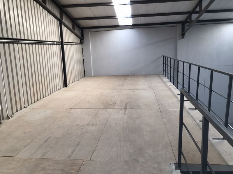 Mini Industrial Unit to Let in Cosmo Business Park - Photo 8