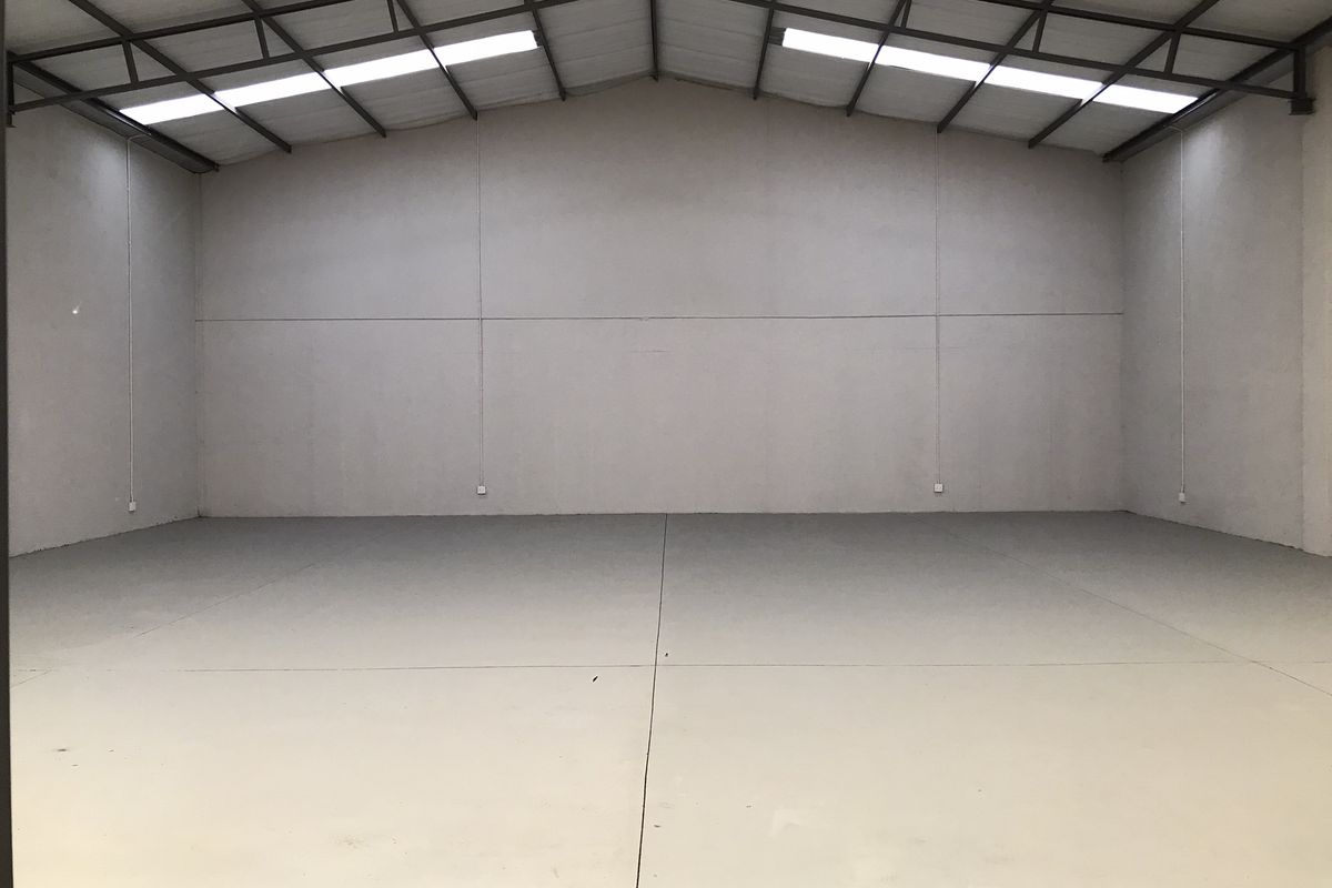 Mini Industrial Unit to Let in Cosmo Business Park - Photo 4