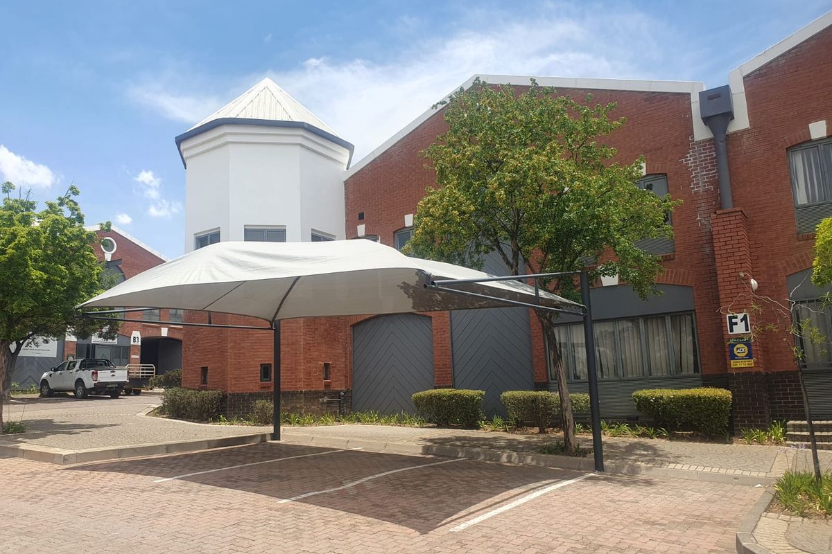 Warehouse to rent in business park, Midrand - Photo 4