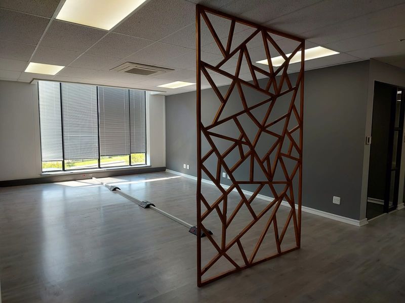 Fully Fitted unit on the 1st Floor ready for occupation - Photo 9