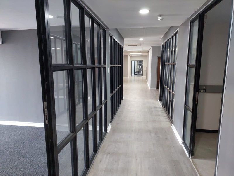 Fully Fitted unit on the 1st Floor ready for occupation - Photo 4