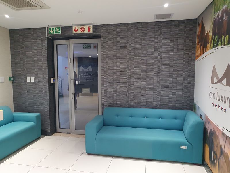 Upmarket Office suite to rent in Midrand - Photo 10