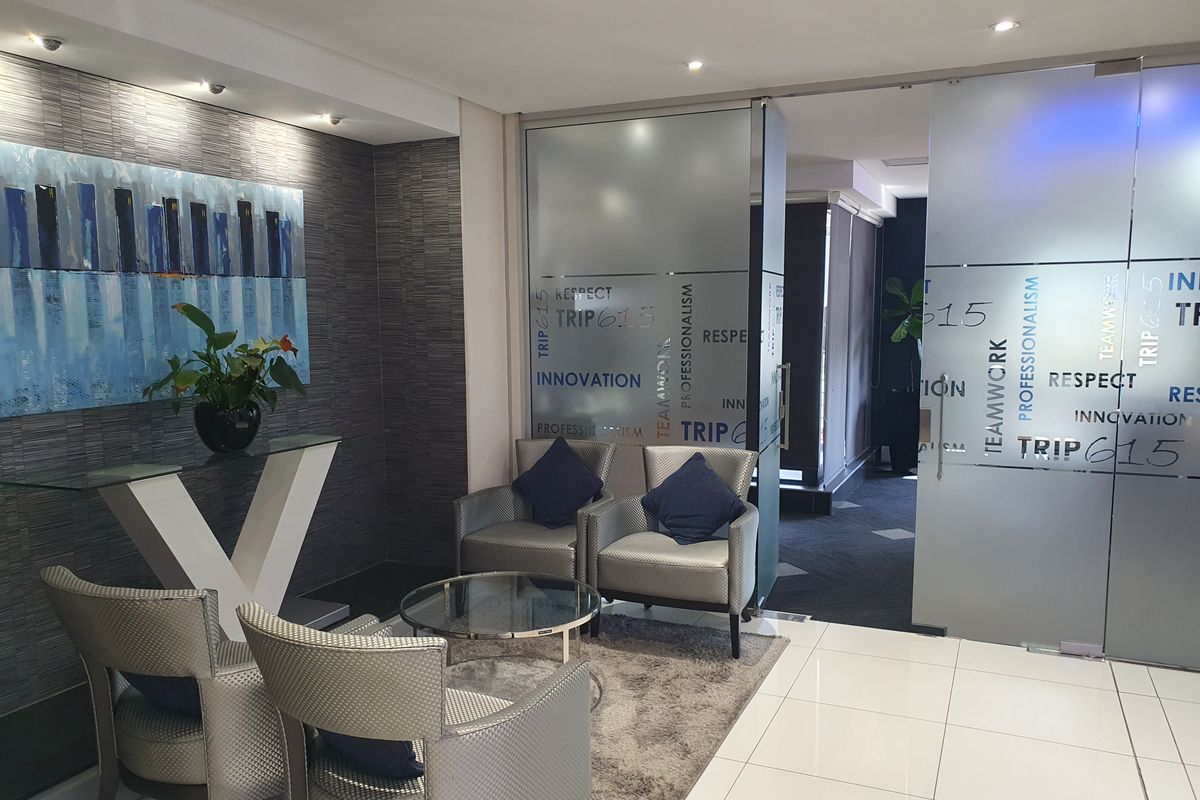 Upmarket Office suite to rent in Midrand - Photo 3